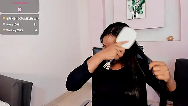 Snapshot of IvyBliss8 chatting on 01/20/25, 06:53 IvyBliss8 online show from 01/20/25, 06:53