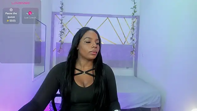 Snapshot of IvyBliss8 chatting on 12/22/25, 07:55 IvyBliss8 online show from 12/22/25, 07:55