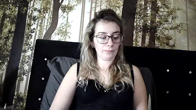 ginachiron online show from 01/27/25, 08:39