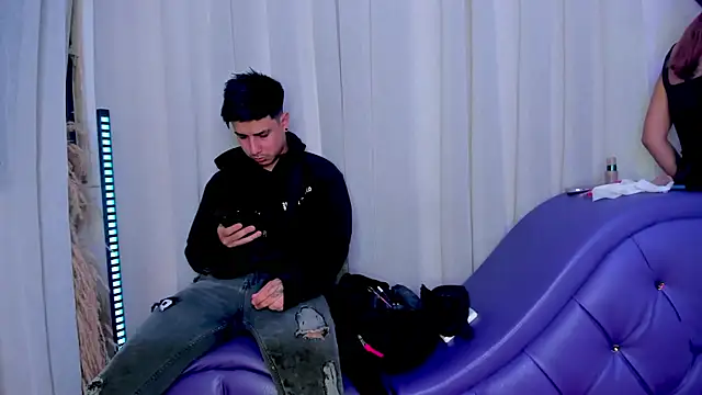 Yourslust  online show from 12/15/25, 08:24