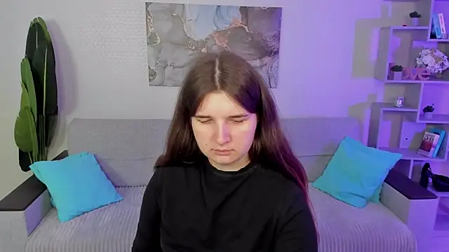 Snapshot of BonneyLove chatting on 10/13/25, 09:37 BonneyLove online show from 10/13/25, 09:37