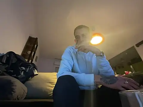 Rebeu313 online show from 01/01/25, 06:47