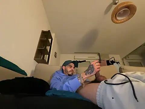 Rebeu313 online show from 02/21/25, 09:43