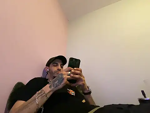 Rebeu313 online show from 02/10/26, 11:42