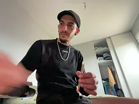 Rebeu313 online show from 04/01/26, 01:41