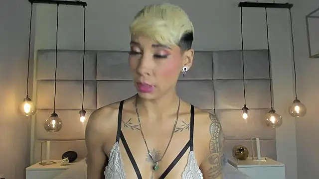 MiaMorgan  online show from 01/30/25, 12:06