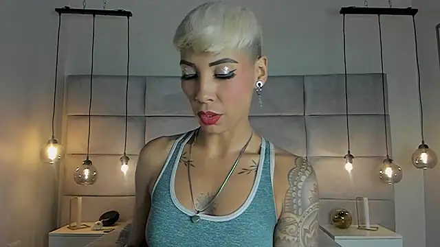 MiaMorgan  online show from 02/08/25, 12:17