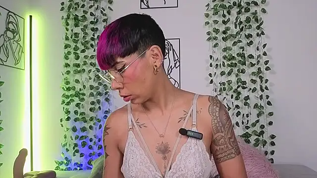 MiaMorgan  online show from 05/15/26, 04:03