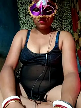 Snapshot of AparnaBoudi chatting on 02/21/26, 06:20 AparnaBoudi online show from 02/21/26, 06:20