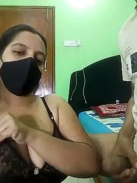 Taniya07 online show from 02/15/25, 06:23