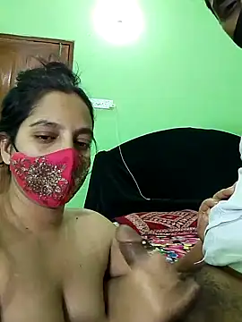 Taniya07 online show from 03/08/25, 08:03