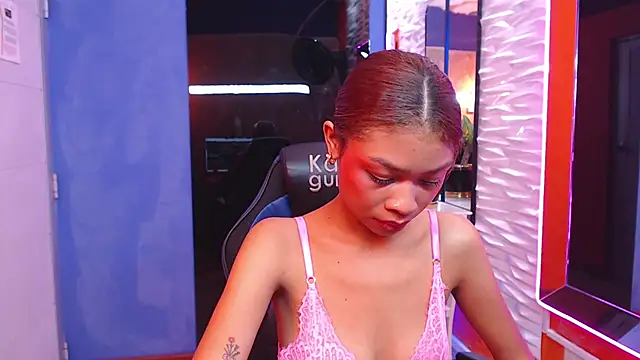 Perla prg online show from 02/28/25, 06:31