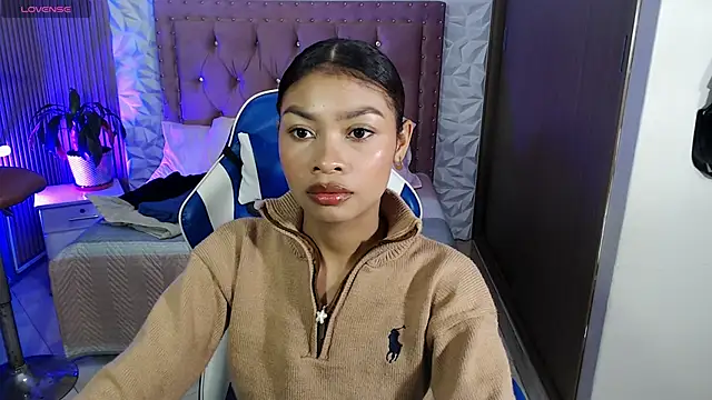 Perla prg online show from 11/11/25, 06:30