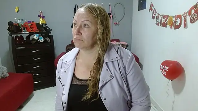 emperabigbootybigass online show from 02/25/25, 12:13