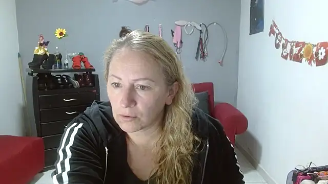 emperabigbootybigass online show from 03/19/25, 12:23