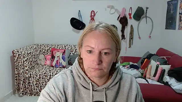 emperabigbootybigass online show from 03/17/26, 12:30