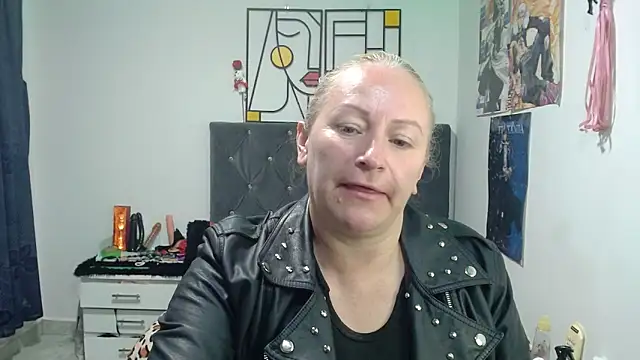 emperabigbootybigass online show from 05/22/26, 12:44