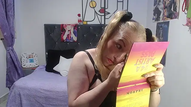 Snapshot of emperabigbootybigass chatting on 06/03/26, 02:33 emperabigbootybigass online show from 06/03/26, 02:33