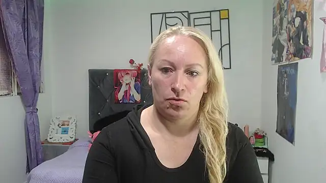 Snapshot of emperabigbootybigass chatting on 06/11/26, 12:36 emperabigbootybigass online show from 06/11/26, 12:36