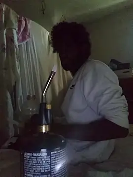 DevinToore online show from 04/16/26, 04:19