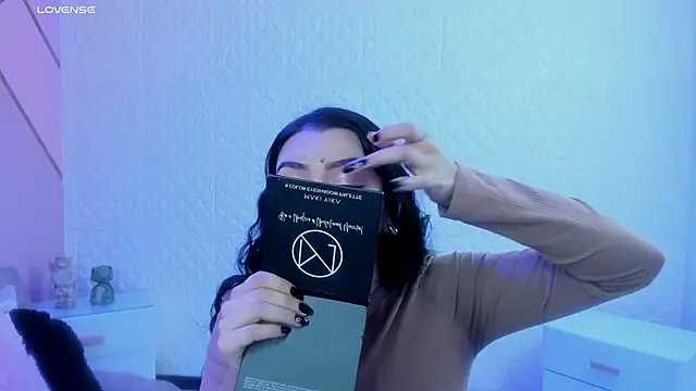 Violetaa diazz online show from 02/14/26, 09:22