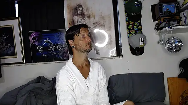 titclitcmndr online show from 02/18/25, 01:00