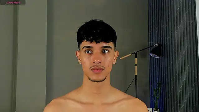 Snapshot of Busterspinter chatting on 01/17/25, 04:28 Busterspinter online show from 01/17/25, 04:28