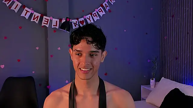 Snapshot of Busterspinter chatting on 02/14/25, 08:10 Busterspinter online show from 02/14/25, 08:10