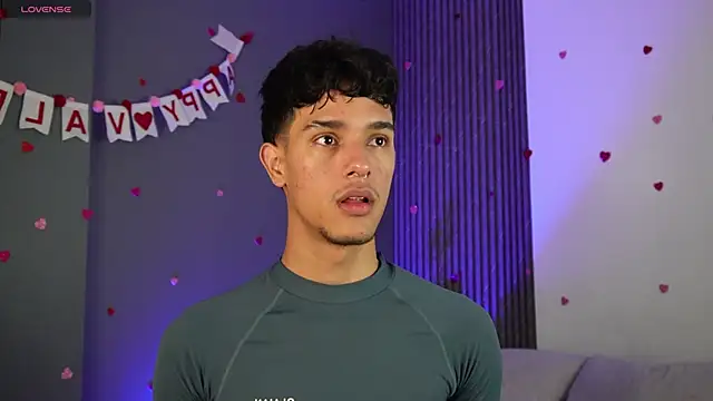 Snapshot of Busterspinter chatting on 02/23/25, 09:22 Busterspinter online show from 02/23/25, 09:22