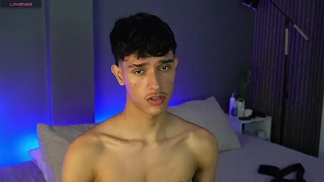 Snapshot of Busterspinter chatting on 03/03/25, 06:26 Busterspinter online show from 03/03/25, 06:26