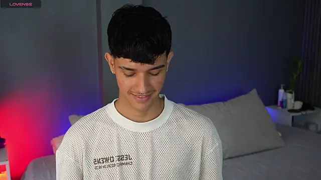 Snapshot of Busterspinter chatting on 03/04/25, 12:44 Busterspinter online show from 03/04/25, 12:44