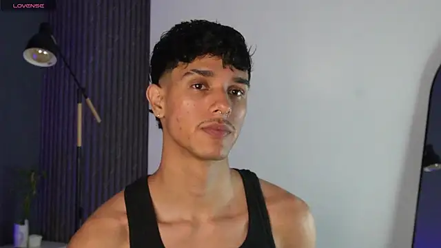 Snapshot of Busterspinter chatting on 03/12/25, 09:23 Busterspinter online show from 03/12/25, 09:23