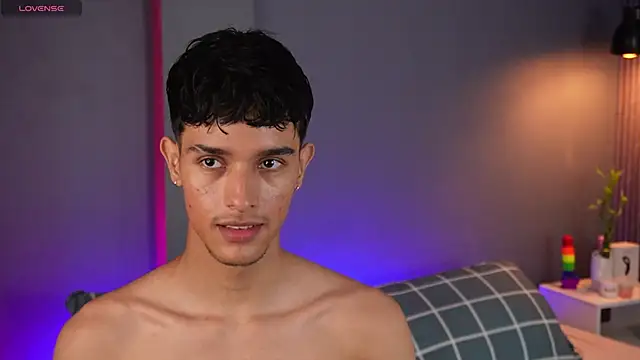 Snapshot of Busterspinter chatting on 03/19/25, 11:06 Busterspinter online show from 03/19/25, 11:06