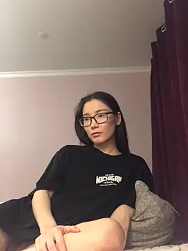 Milka23 online show from 12/29/24, 06:05