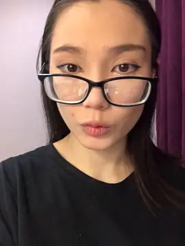 Snapshot of Milka23 chatting on 01/23/25, 10:22 Milka23 online show from 01/23/25, 10:22