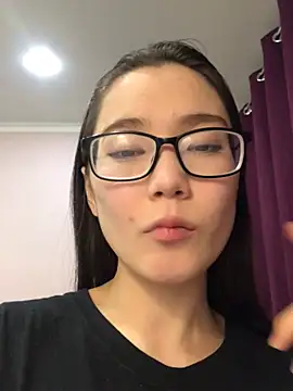 Snapshot of Milka23 chatting on 01/23/25, 05:10 Milka23 online show from 01/23/25, 05:10