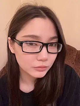 Snapshot of Milka23 chatting on 10/12/25, 07:18 Milka23 online show from 10/12/25, 07:18