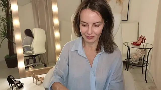 Beylly online show from 03/11/25, 01:26