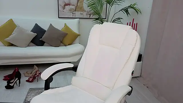 Beylly online show from 01/18/26, 04:00