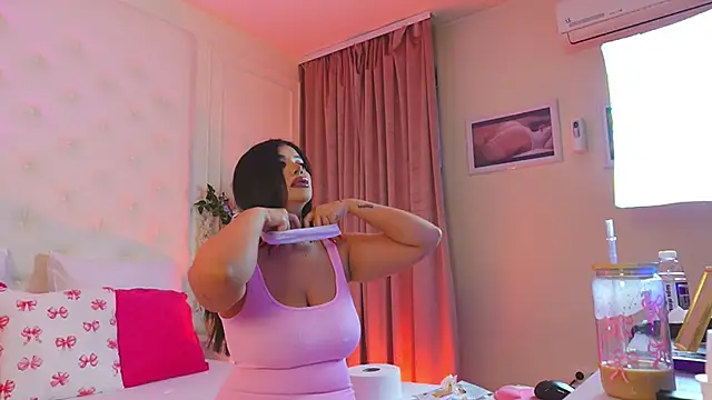 Amberseyes online show from 03/28/26, 11:32