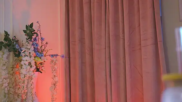 Amberseyes online show from 03/30/26, 11:00