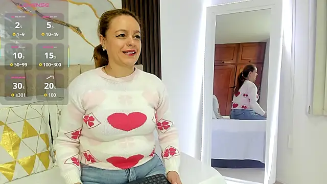 cristalwalker   online show from 01/19/26, 10:30