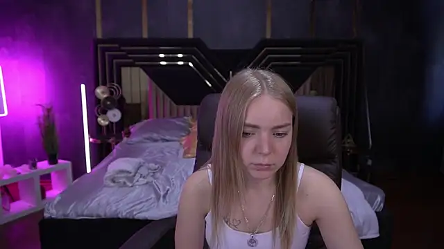 EmilySunshineS online show from 10/13/25, 01:44