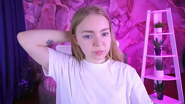 EmilySunshineS online show from 11/12/25, 07:31