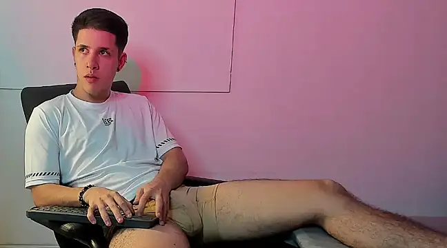 Adan rivas  online show from 12/14/24, 02:56