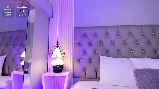 VioletthaRous online show from 06/26/26, 11:09