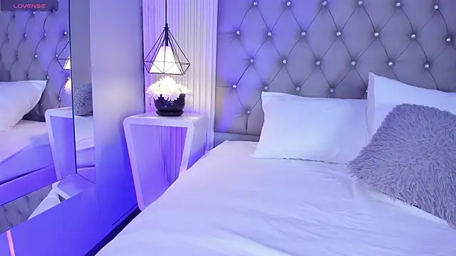 VioletthaRous online show from 07/09/26, 10:36