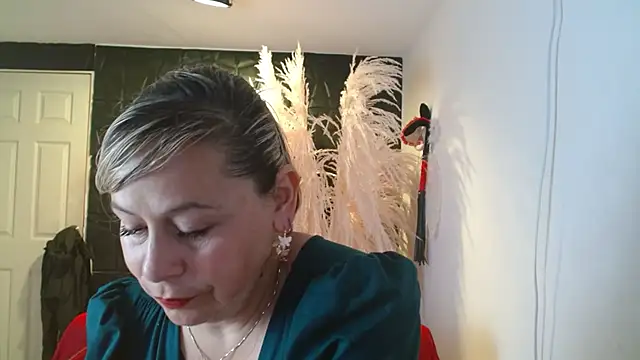 CINTHIA1609 online show from 01/12/26, 08:14