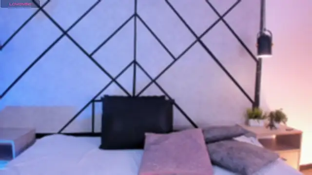 marie miller  online show from 10/04/25, 12:14