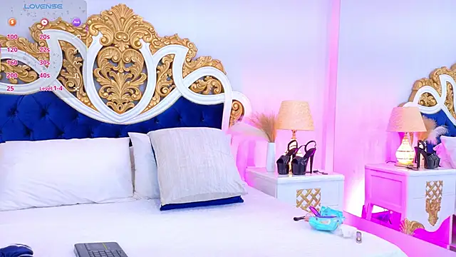 AshleyFerri online show from 11/14/25, 11:09